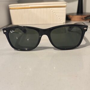 Ray-Ban wayfarer Sunglasses